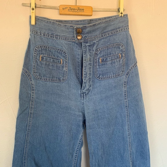 Vintage 1970’s Incredible bell bottom jeans. Moodys Goose tag - Picture 2 of 9